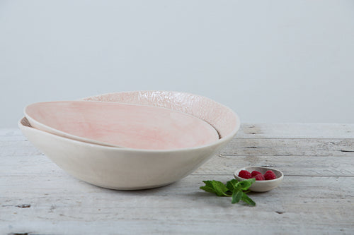Wonki Ware Medium Salad Bowl Plain Wash - Pink