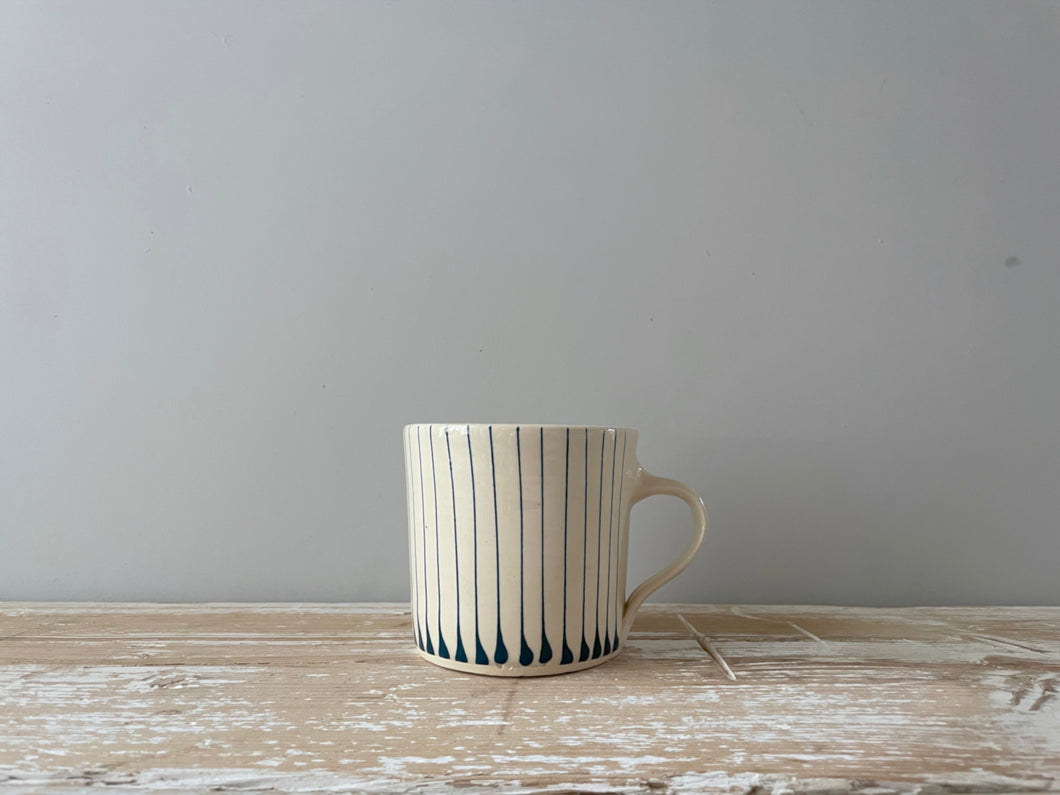 Wonki Ware Large Straight Mug Vertical Lined - Blue
