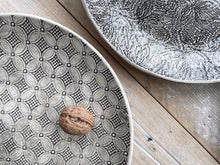 Wonki Ware Dinner Plates 28cm - Patterned Charcoal - Set of 4