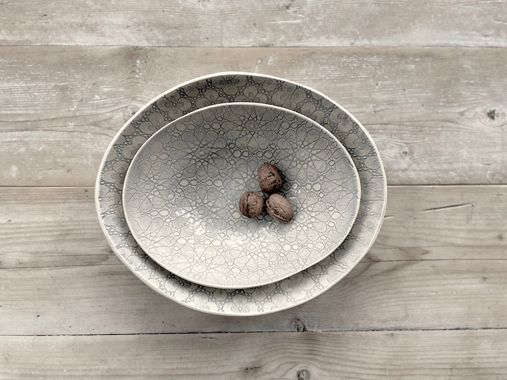Wonki Ware Large Pebble Salad Bowl - Warm Grey – Wonki Ware UK
