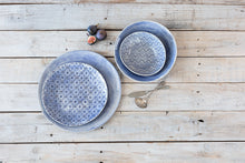 16-Piece Dinner Set - Blue Patterned & Blue Wash