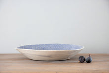 Wonki Ware XL Patterned Serving Platter and 4 plain wash ramekins - Cornflower Blue
